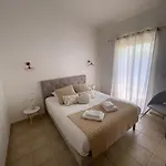 Mini Avec Piscines Santa Giulia Tatil Evi